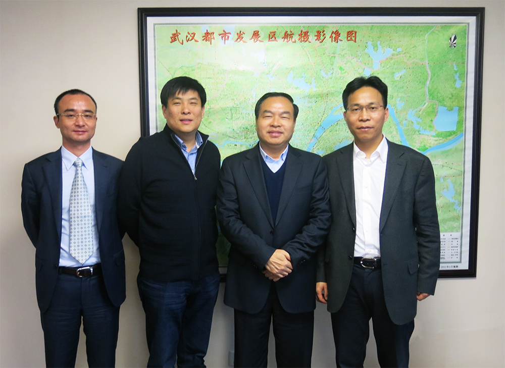 pg赏金女王单机版试玩平台建设集团刘载望董事长一行赴汉投资考察 武汉市委副书记、市长唐良智亲热会见