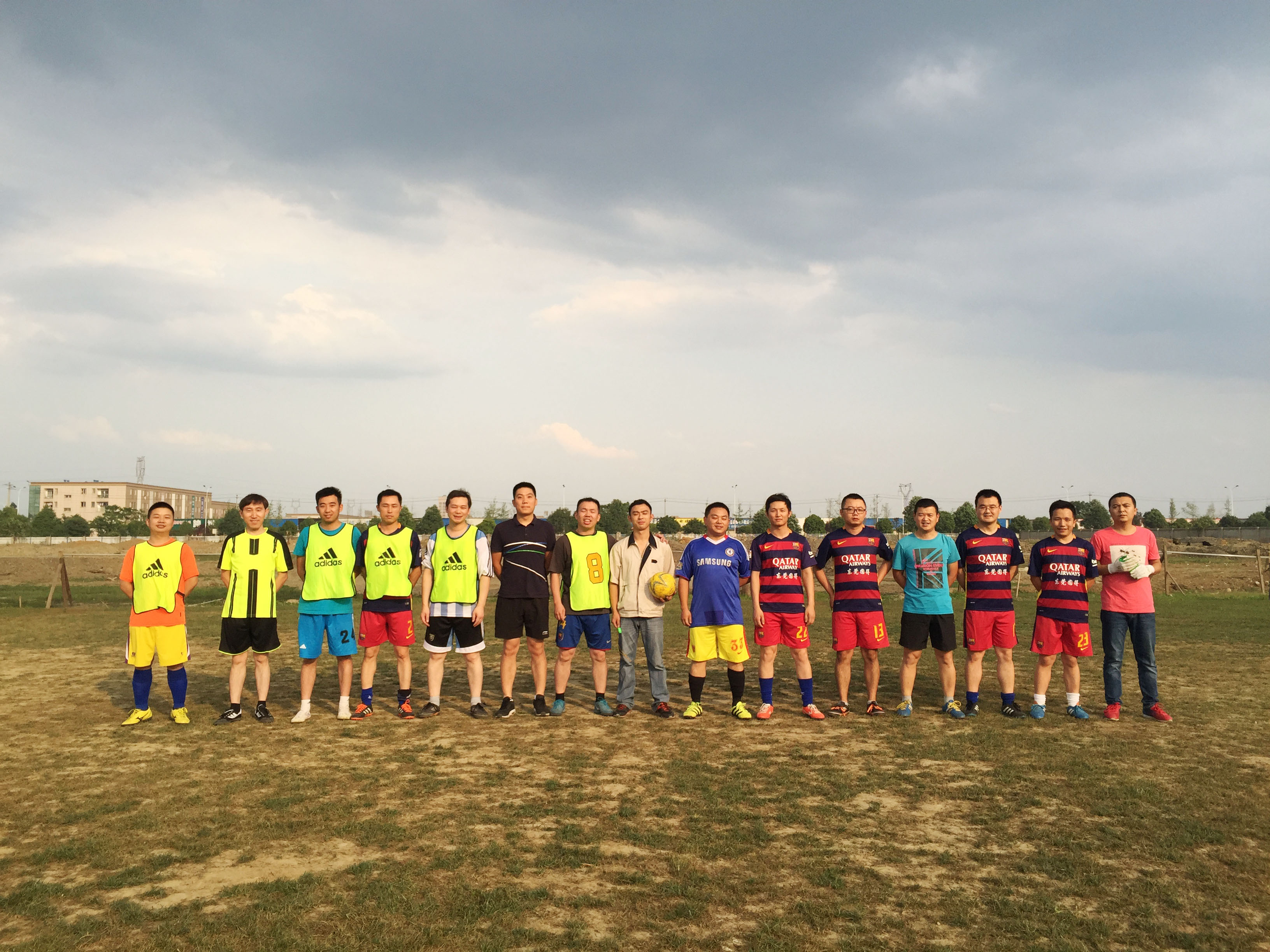 西南大区第六届“西部pg赏金女王单机版试玩平台”足球赛圆满乐成